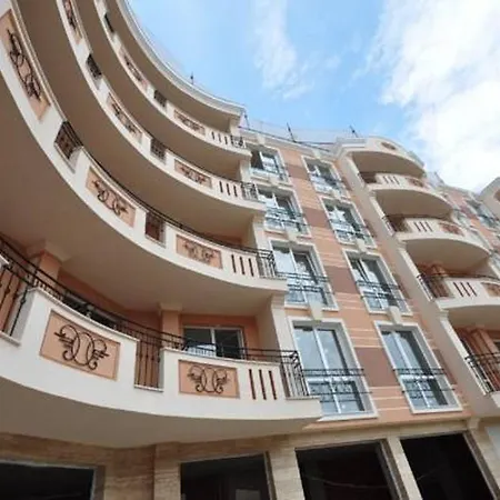 Menada Aphrodita Palace * 阳光海滩