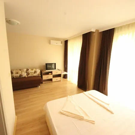 Menada Aphrodita Palace 公寓 阳光海滩